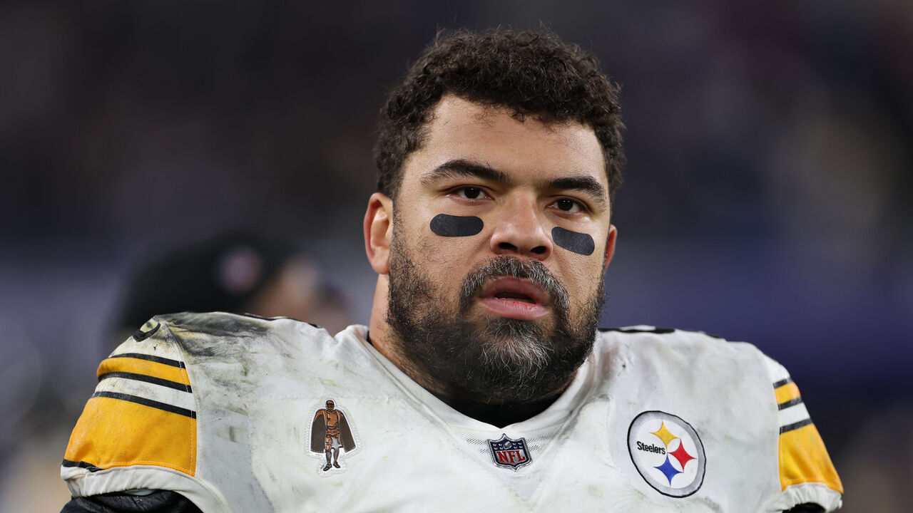 BALTIMORE, MARYLAND - JANUARY 11: Cameron Heyward #97 of the Pittsburgh Steelers looks on during the second quarter against the Baltimore Ravens during the AFC Wild Card Playoff at M&T Bank Stadium on January 11, 2025 in Baltimore, Maryland.