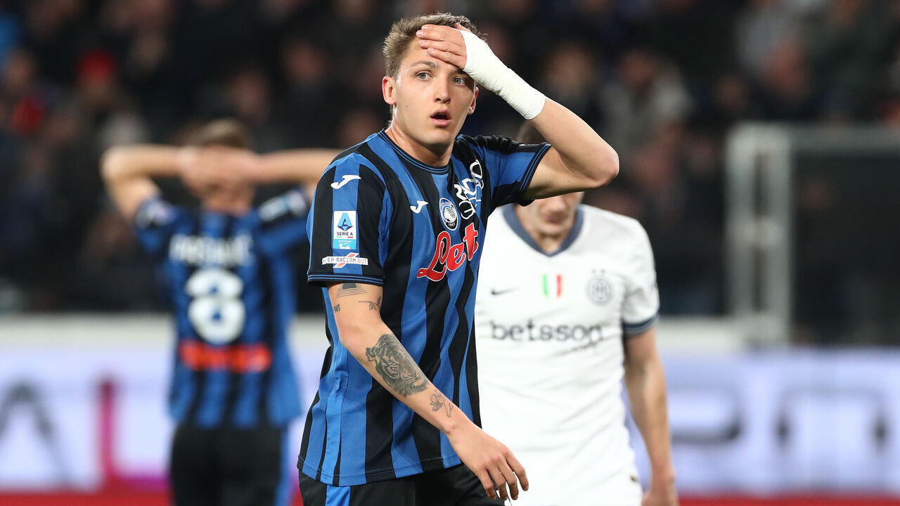 BERGAMO, ITALY - MARCH 16: Mateo Retegui of Atalanta reacts during the Serie A match between Atalanta and FC Internazionale at Gewiss Stadium on March 16, 2025 in Bergamo, Italy.