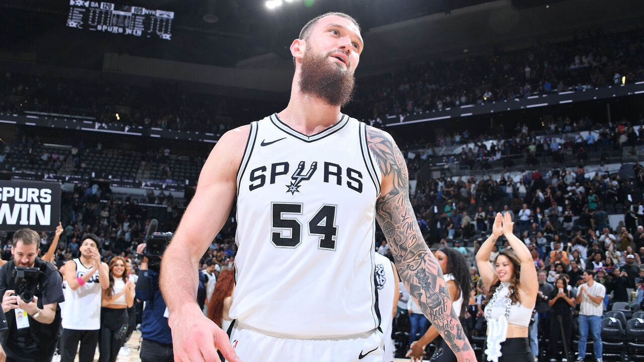 SAN ANTONIO, TX - MARCH 19: Sandro Mamukelashvili #54 of the San Antonio Spurs looks on after the game against the New York Knicks on March 19, 2025 at the Frost Bank Center in San Antonio, Texas. Mandatory Copyright Notice: Copyright 2025 NBAE (Photos by Michael Gonzales/NBAE via Getty Images)