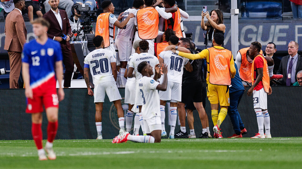 INGLEWOOD, CALIFORNIA - MARCH 20: Cecilio Waterman #18 of Panama celebrates scoring during the second half of a CONCACAF Nations League semifinal match against the United States at SoFi Stadium on March 20, 2025 in Inglewood, California.