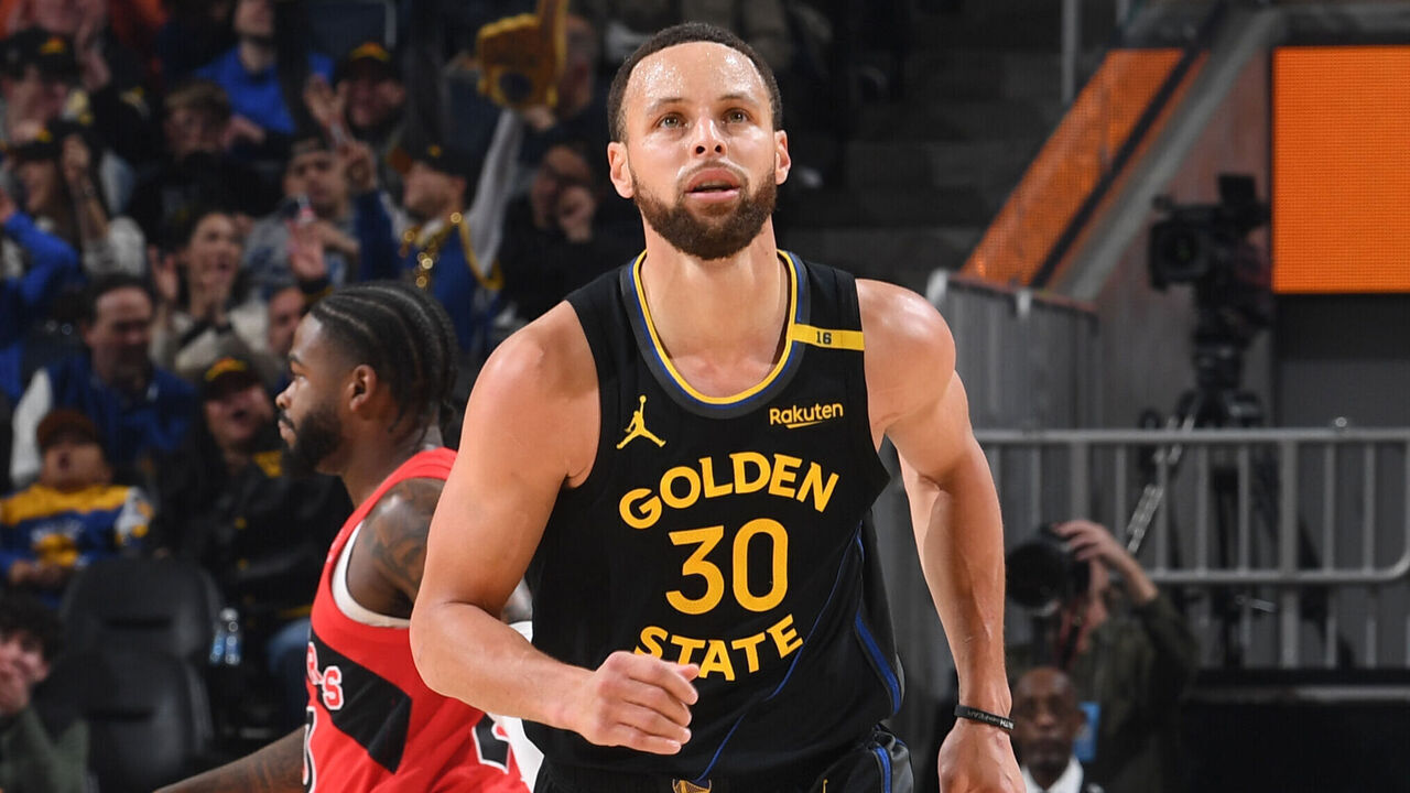 SAN FRANCISCO, CA - MARCH 20: Stephen Curry #30 of the Golden State Warriors looks on during the game against the Toronto Raptors on March 20, 2025 at Chase Center in San Francisco, California. NOTE TO USER: User expressly acknowledges and agrees that, by downloading and or using this photograph, user is consenting to the terms and conditions of Getty Images License Agreement. Mandatory Copyright Notice: Copyright 2025 NBAE