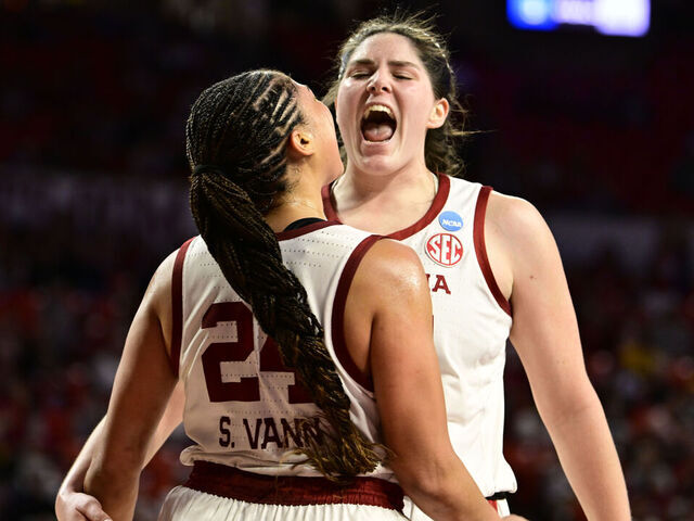NORMAN, OKLAHOMA - MARCH 22: Raegan Beers #52 and Skylar Vann #24 of the Oklahoma Sooners celebrate during the First Round of the 2025 NCAA Women's Basketball Tournament held at Lloyd Noble Center on March 22, 2025 in Norman, Oklahoma.