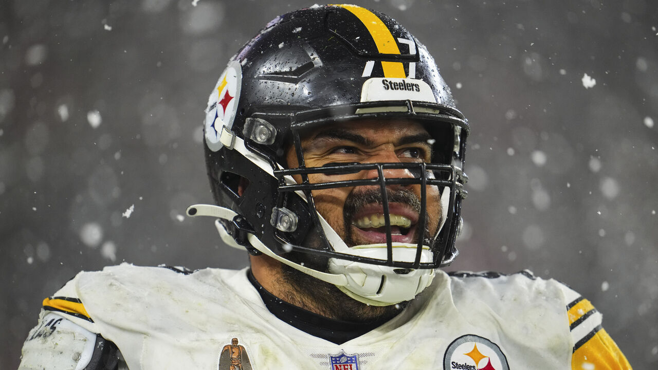 CLEVELAND, OH - NOVEMBER 21: Cameron Heyward #97 of the Pittsburgh Steelers looks on from the field during an NFL football game against the Cleveland Browns at Huntington Bank Field on November 21, 2024 in Cleveland, Ohio.