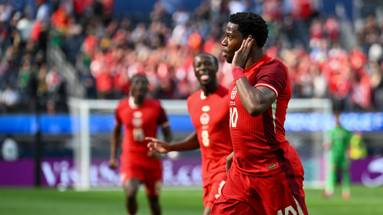 INGLEWOOD, CALIFORNIA - MARCH 23: Jonathan David #10 of Canada celebrates scoring during the second half against the United States in the CONCACAF Nations League third place match at SoFi Stadium on March 23, 2025 in Inglewood, California.