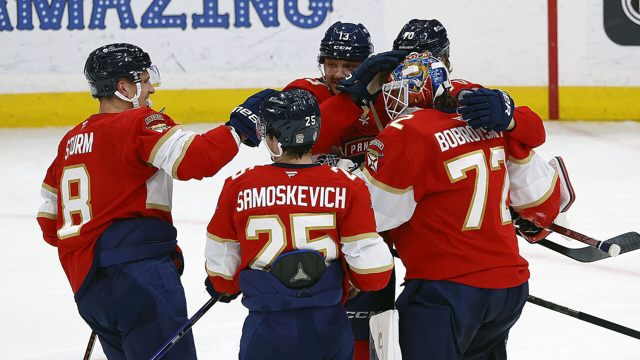 SUNRISE, FLORIDA -MARCH 23: Goaltender Sergei Bobrovsky #72 of the Florida Panthers celebrates with teammates their 4-2 win in a shootout against the Pittsburgh Penguins at the Amerant Bank Arena on March 23, 2025 in Sunrise, Florida.
