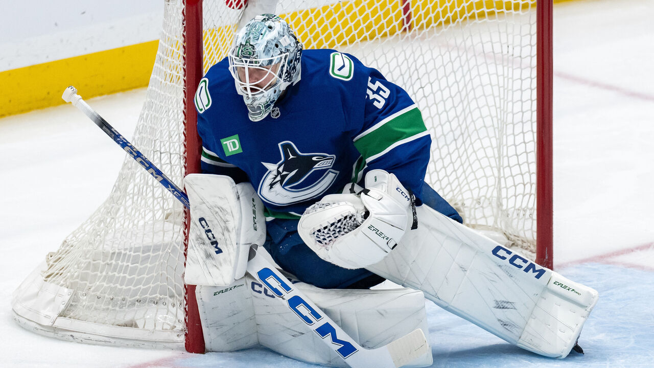 VANCOUVER, BC - FEBRUARY 04: Vancouver Canucks goaltender Thatcher Demko (35) watches the play during the second period of an NHL game between the Colorado Avalanche and the Vancouver Canucks on Tuesday, February 4, 2025 at Rogers Arena in Vancouver, B.C.