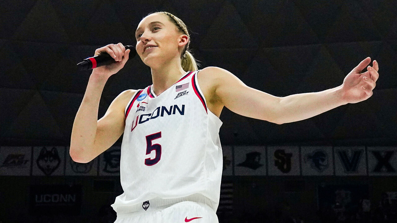 STORRS, CONNECTICUT - MARCH 24: Paige Bueckers #5 of the Connecticut Huskies speaks to fans following a second round game of the women’s NCAA basketball tournament at the Harry A. Gampel Pavilion on March 24, 2025 in Storrs, Connecticut. Buckers played her last game at the Harry A. Gampel Pavilion.