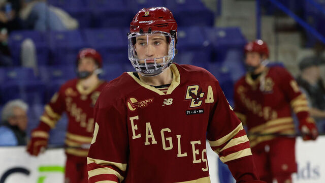 LOWELL, MASSACHUSETTS - DECEMBER 06: Ryan Leonard #9 of the Boston College Eagles warms up before a game against the UMass Lowell River Hawks during NCAA men's hockey at the Tsongas Center on December 6, 2024 in Lowell, Massachusetts. The game ended in a 3-3 tie with the River Hawks winning the extra point in a shootout.