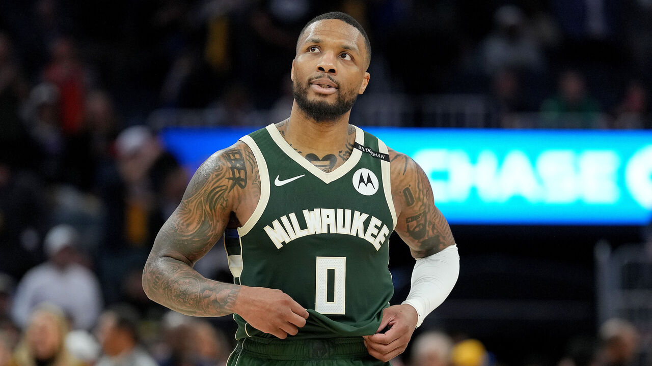 SAN FRANCISCO, CALIFORNIA - MARCH 18: Damian Lillard #0 of the Milwaukee Bucks reacts untucking his jersey after the Golden State Warriors defeated the Bucks 104-93 at Chase Center on March 18, 2025 in San Francisco, California.