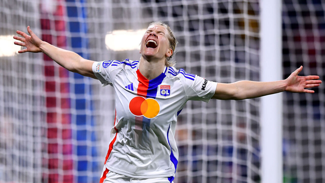 LYON, FRANCE - MARCH 26: Ada Hegerberg of Olympique Lyonnais celebrates scoring her team's fourth goal during the UEFA Women's Champions League Quarter Finals Second Leg match between Olympique Lyonnais and FC Bayern München at OL Stadium on March 26, 2025 in Lyon, France.