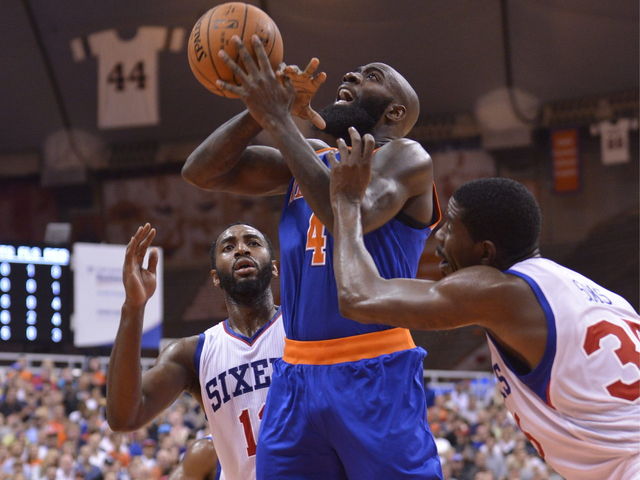 VIDEO: Knicks' Quincy Acy dunks really, really hard