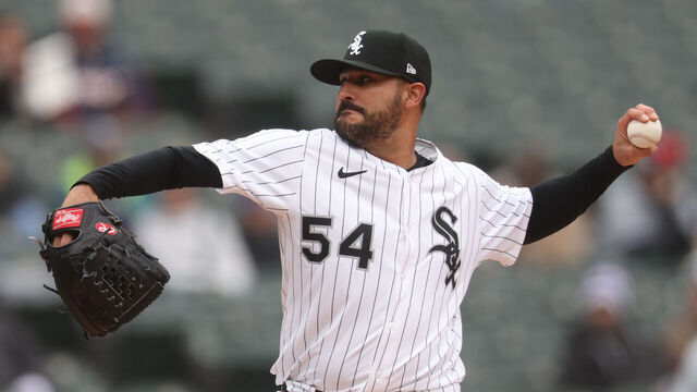 CHICAGO, ILLINOIS - MARCH 31: Martín Pérez #54 of the Chicago White Sox delvers a pitch during the first inning against the Minnesota Twins at Rate Field on March 31, 2025 in Chicago, Illinois.