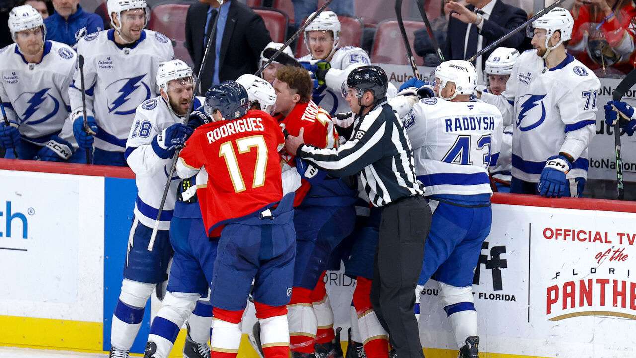 SUNRISE, FL - DECEMBER 23:SUNRISE, FL - DECEMBER 23: Florida Panther and Tampa Bay Lightning players come together for a fight during the game between the Tampa Bay Lightning and the Florida Panthers on Monday December 23, 2024 at Amerant Bank Arena in Sunrise, Fla.
