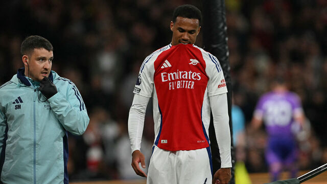 Arsenal's Brazilian defender #06 Gabriel Magalhaes leaves the pitch after being substituted off injured during the English Premier League football match between Arsenal and Fulham at the Emirates Stadium in London on April 1, 2025.