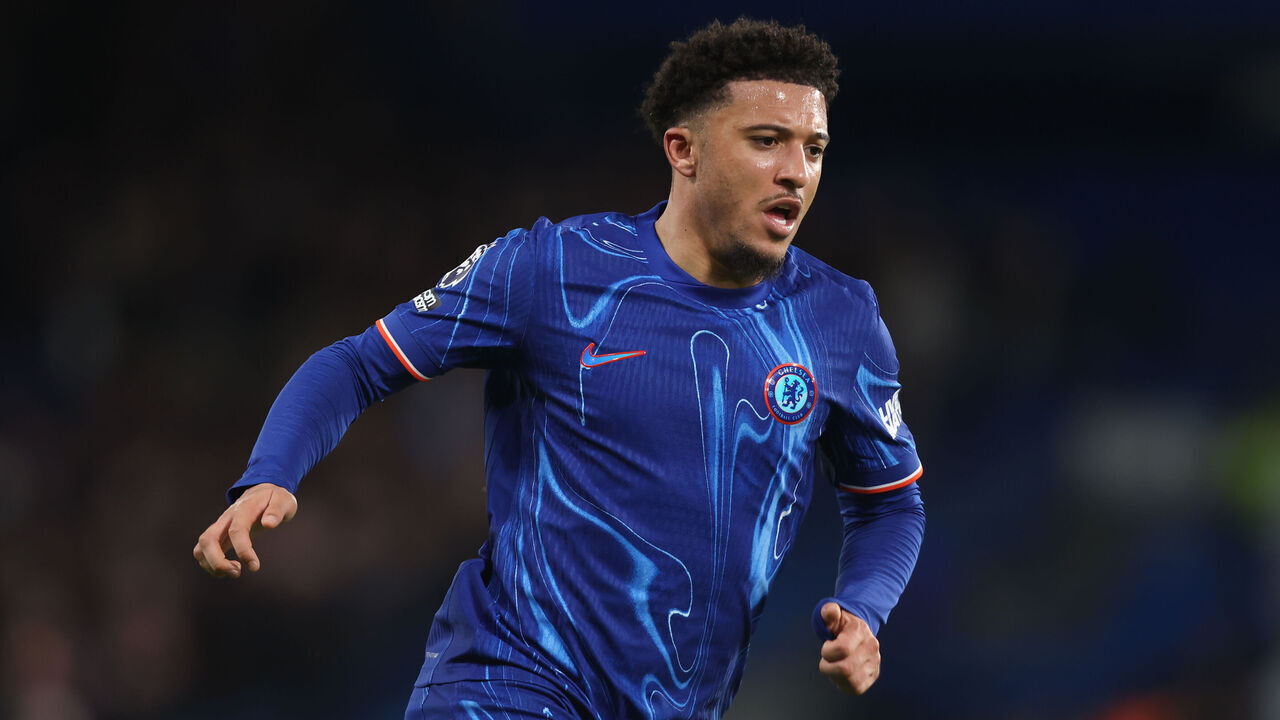 LONDON, ENGLAND - FEBRUARY 25: Chelsea's Jadon Sancho during the Premier League match between Chelsea FC and Southampton FC at Stamford Bridge on February 25, 2025 in London, England.