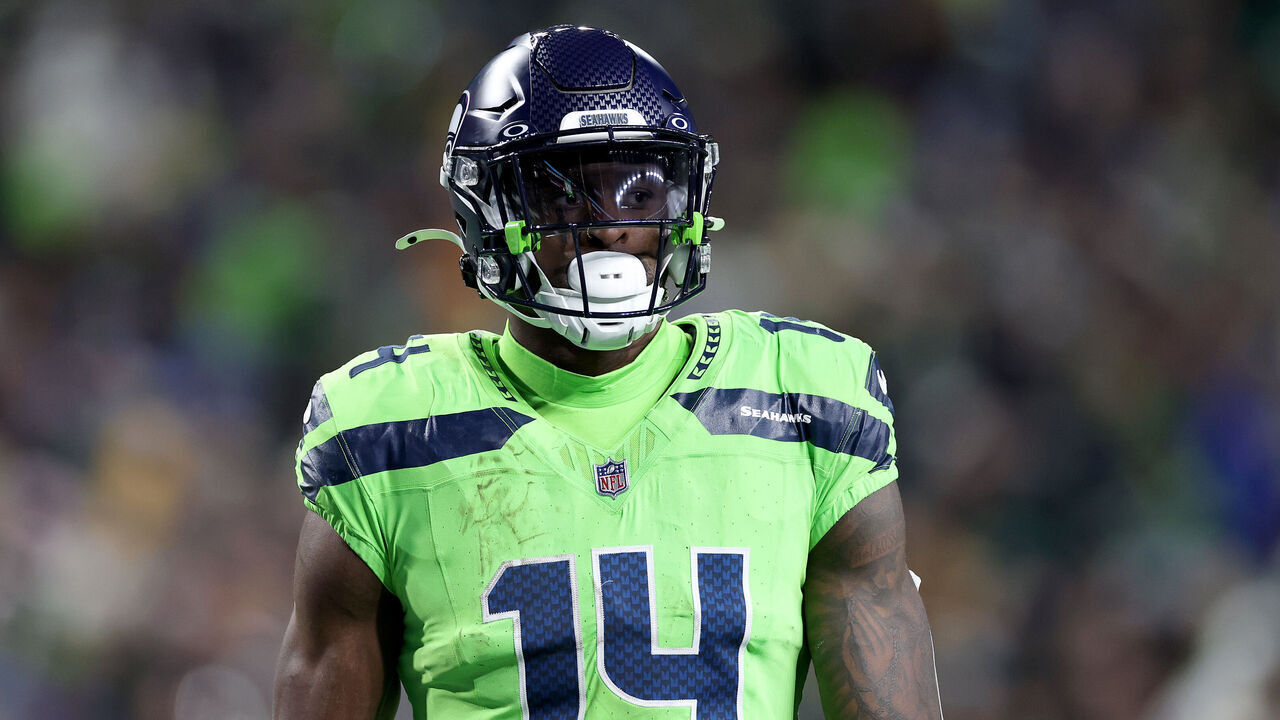 SEATTLE, WASHINGTON - DECEMBER 15: DK Metcalf #14 of the Seattle Seahawks looks on against the Green Bay Packers at Lumen Field on December 15, 2024 in Seattle, Washington.