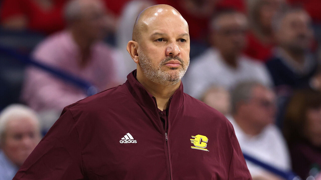 TUCSON, ARIZONA - DECEMBER 21: Head coach Tony Barbee of the Central Michigan Chippewas reacts during the first half of the NCAAB game against the Arizona Wildcats at McKale Center on December 21, 2024 in Tucson, Arizona.