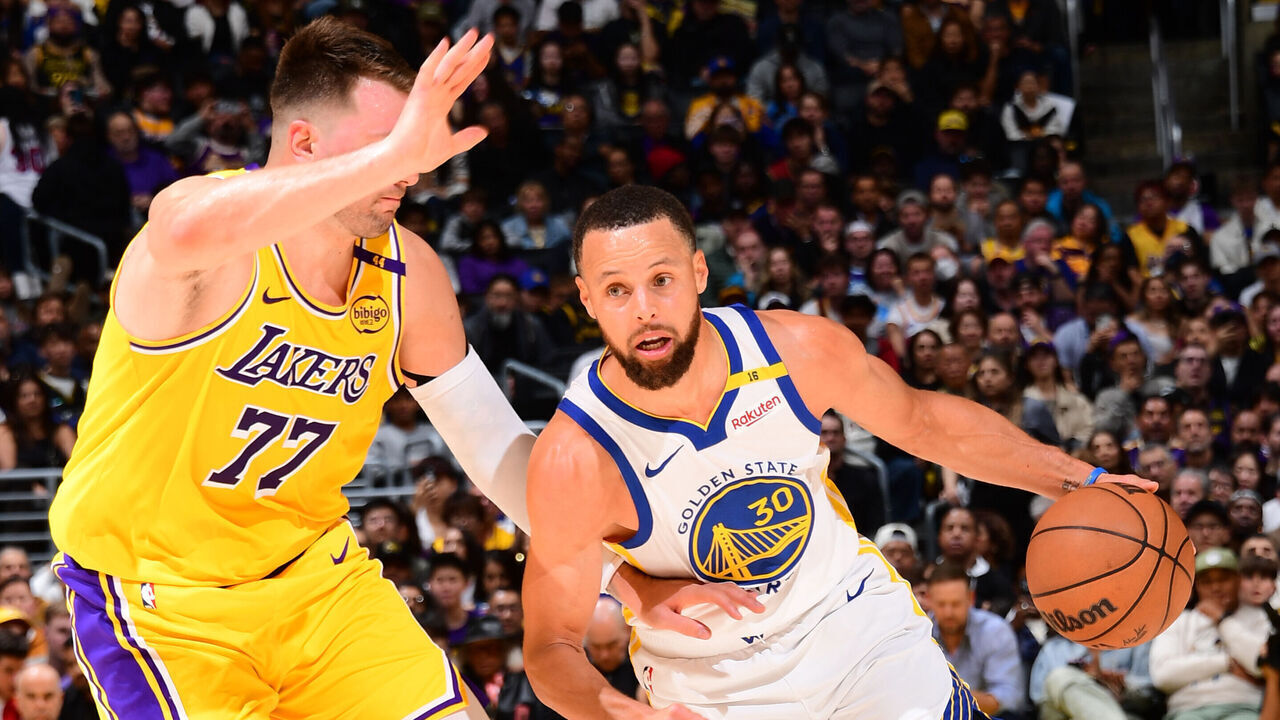 LOS ANGELES, CA - APRIL 3: Stephen Curry #30 of the Golden State Warriors dribbles the ball during the game against the Los Angeles Lakers on April 3, 2025 at Crypto.Com Arena in Los Angeles, California. NOTE TO USER: User expressly acknowledges and agrees that, by downloading and/or using this Photograph, user is consenting to the terms and conditions of the Getty Images License Agreement. Mandatory Copyright Notice: Copyright 2025 NBAE