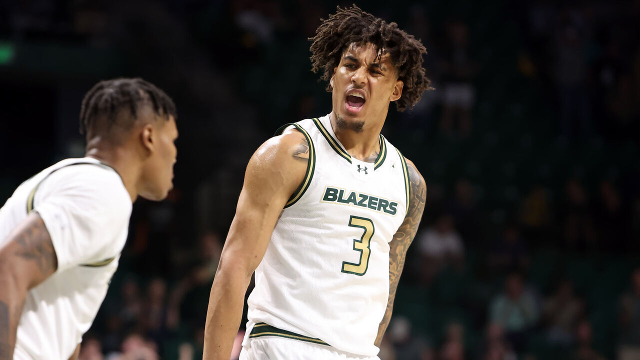 BIRMINGHAM, AL - NOVEMBER 07: UAB Blazers forward Yaxel Lendeborg (3) during the game between the UAB Blazers and the Southern Miss Golden Eagles on November 7, 2024 at Bartow Arena in Birmingham, Alabama.