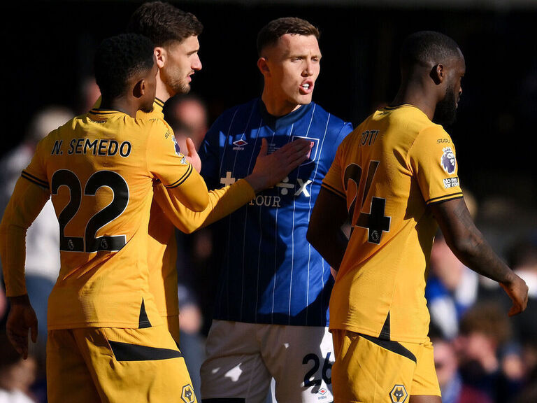 EPL roundup: Bottom trio look doomed, 3 red cards in Palace-Brighton fracas EPL roundup: Bottom trio look doomed, 3 red cards in Palace-Brighton fracas