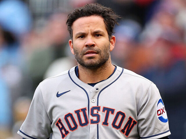Altuve going on IL with Grade 2 oblique strain
