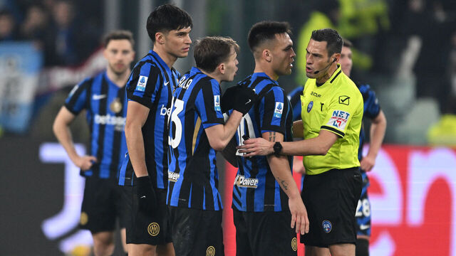 Lautaro Martinez of FC Inter reacts during the Italian Serie A football match between FC Juventus and Inter FC Internazionale at Allianz Stadium in Turin, Italy, on February 16, 2025.