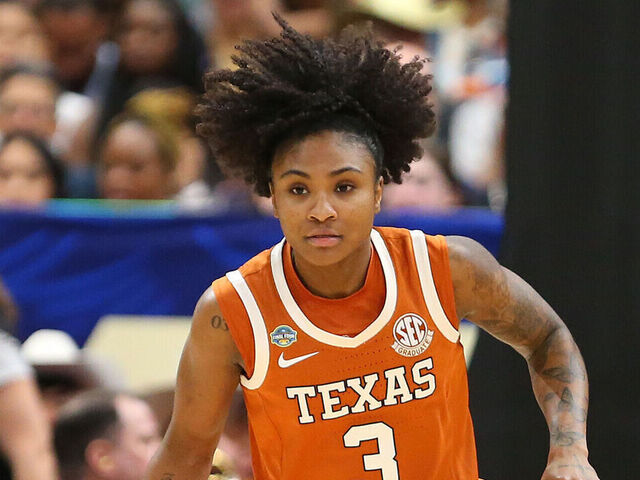 TAMPA, FL - APRIL 04: Texas Longhorns guard Rori Harmon (3) fast breaks during the NCAA Div I Women's Championship Final Four game between Texas Longhorns and South Carolina Gamecocks on April 4, 2025, at Amalie Arena in Tampa, FL.