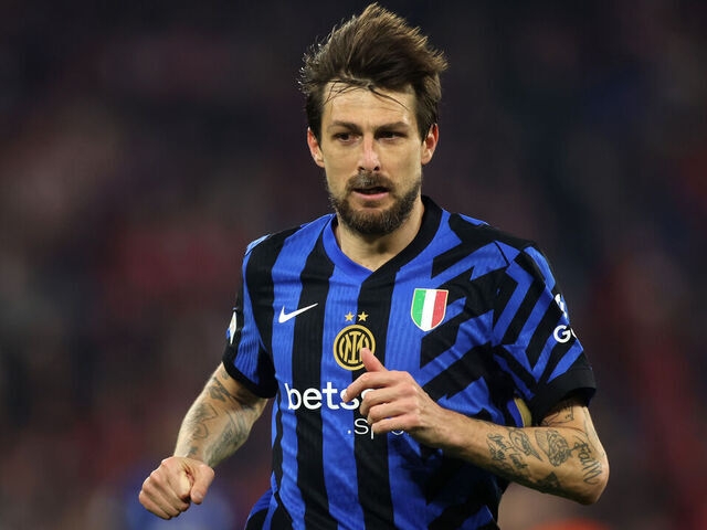MUNICH, GERMANY - APRIL 08: Francesco Acerbi of FC Internazionale reacts during the UEFA Champions League 2024/25 Quarter Final First Leg match between FC Bayern München and FC Internazionale Milano at Fussball Arena Muenchen on April 08, 2025 in Munich, Germany.