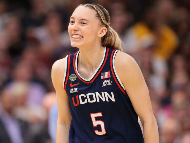 TAMPA, FLORIDA - APRIL 6: Paige Bueckers #5 of the UConn Huskies reacts against the South Carolina Gamecocks during the Division I Women's Basketball Championship game at Amalie Arena on April 6, 2025 in Tampa, Florida.