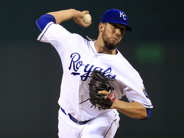 Texas assistant GM: Rangers 'a long shot' to sign Shields, Scherzer