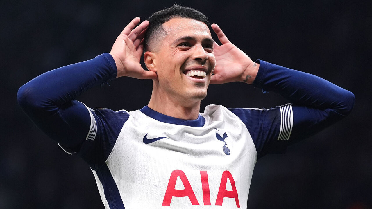 Tottenham Hotspur's Pedro Porro celebrates scoring their side's first goal of the game during the UEFA Europa League quarter-final, first leg match at the Tottenham Hotspur Stadium, London. Picture date: Thursday April 10, 2025.