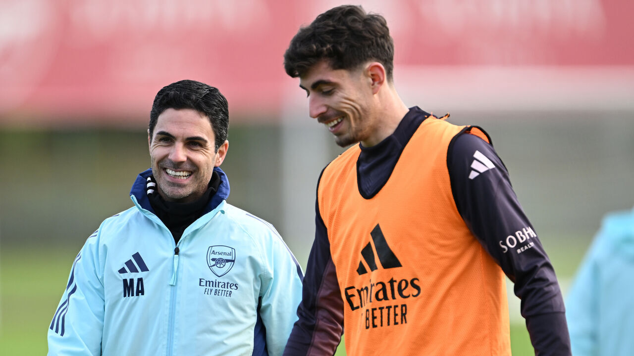 LONDON COLNEY, ENGLAND - DECEMBER 03: Arsenal manager Mikel Arteta with Kai Havertz during a training session at Sobha Realty Training Centre on December 03, 2024 in London Colney, England.
