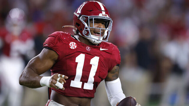 TUSCALOOSA, ALABAMA - SEPTEMBER 28: Jihaad Campbell #11 of the Alabama Crimson Tide celebrates after his interception against the Georgia Bulldogs during the second quarter at Bryant-Denny Stadium on September 28, 2024 in Tuscaloosa, Alabama.