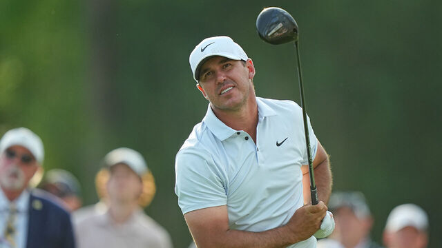 Golf: The Masters: Brooks Koepka in action, hits a tee shot during Thursday play at Augusta National. Augusta, GA 4/10/2025 CREDIT: Erick W. Rasco (Set Number: X164712 TK1)