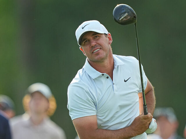 Golf: The Masters: Brooks Koepka in action, hits a tee shot during Thursday play at Augusta National. Augusta, GA 4/10/2025 CREDIT: Erick W. Rasco (Set Number: X164712 TK1)