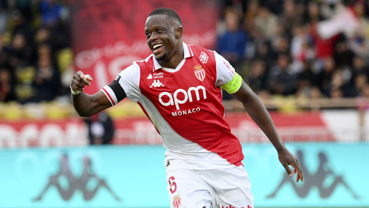 MONACO, MONACO - APRIL 12: Denis Zakaria of AS Monaco celebrates 3rd goal during the Ligue 1 match between AS Monaco FC and Olympique de Marseille on April 12, 2025 in Monaco, Monaco.