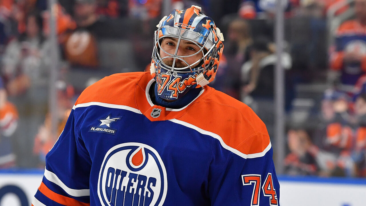 EDMONTON, CANADA - APRIL 11: Stuart Skinner #74 of the Edmonton Oilers warms up prior to the game against the San Jose Sharks at Rogers Place on April 11, 2025, in Edmonton, Alberta, Canada.