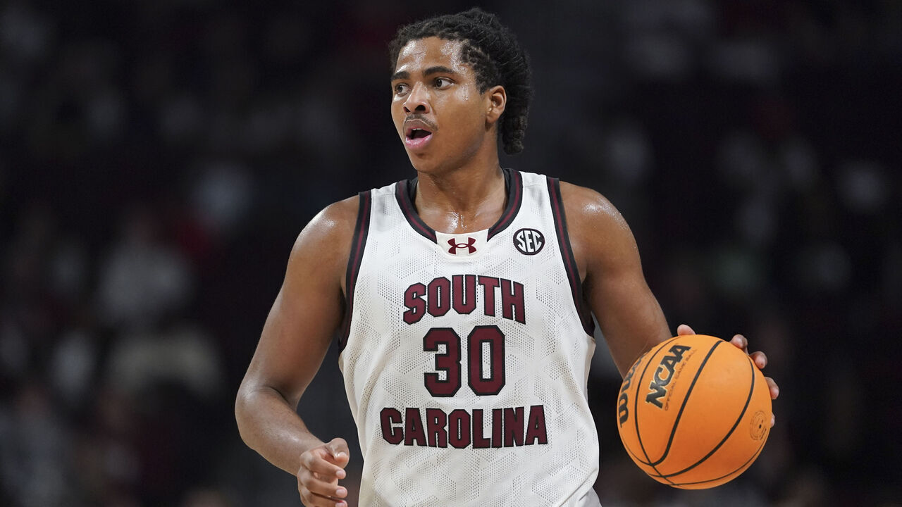 COLUMBIA, SOUTH CAROLINA - FEBRUARY 1: Collin Murray-Boyles (30) of the South Carolina Gamecocks dribbles the ball during the second half of an NCAA men's basketball game against the Texas A&M Aggies at Colonial Life Arena on February 1, 2024 in Columbia, South Carolina. The Aggies won 76-72.