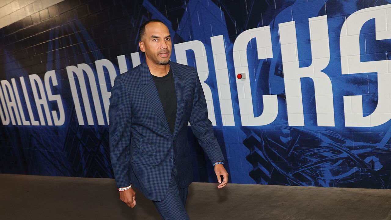 DALLAS, TX - OCTOBER 24: Nico Harrison of the Dallas Mavericks arrives to the arena before the game against the San Antonio Spurs on October 24, 2024 at American Airlines Center in Dallas, Texas. Mandatory Copyright Notice: Copyright 2024 NBAE
