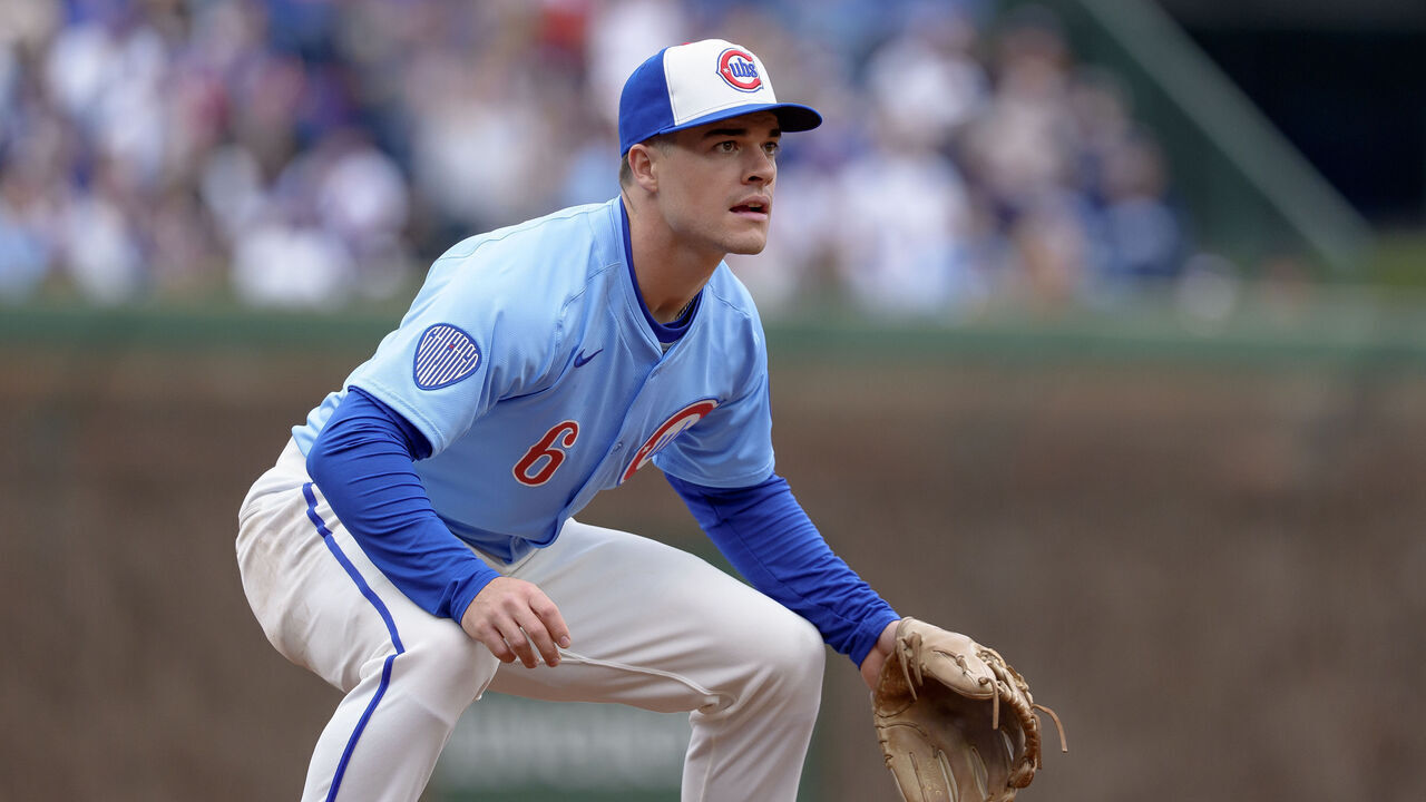 CHICAGO, ILLINOIS - APRIL 5: Matt Shaw #6 of the Chicago Cubs plays third base in a game against the San Diego Padres at Wrigley Field on April 5, 2025 in Chicago, Illinois.