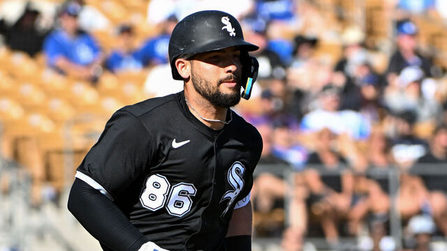 GLENDALE, ARIZONA - MARCH 02, 2025: Edgar Quero #86 of the Chicago White Sox runs to first base during the eighth inning of a spring training game against the Los Angeles Dodgers at Camelback Ranch on March 02, 2025 in Glendale, Arizona.