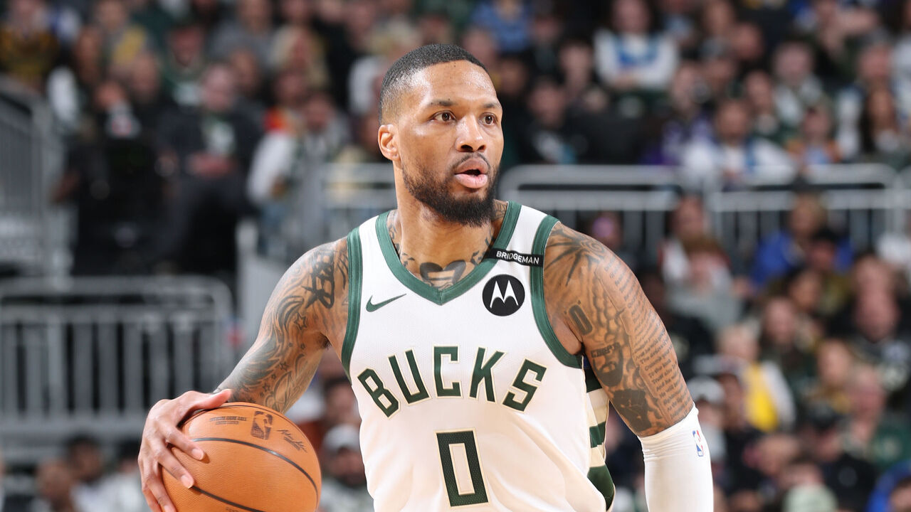 MILWAUKEE, WI - MARCH 13: Damian Lillard #0 of the Milwaukee Bucks drives to the basket during the game against the Los Angeles Lakers on March 13, 2025 at Fiserv Forum Center in Milwaukee, Wisconsin. Mandatory Copyright Notice: Copyright 2025 NBAE .