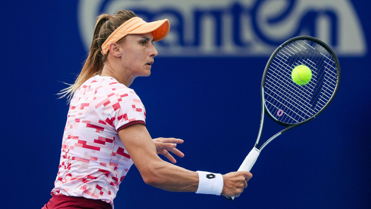 WUHAN, CHINA - OCTOBER 06: Lesia Tsurenko of Ukraine competes in the Women's Singles Qualifying second round match against Erika Andreeva of Russia on day two of 2024 Wuhan Open at Optics Valley International Tennis Center on October 6, 2024 in Wuhan, Hubei Province of China.