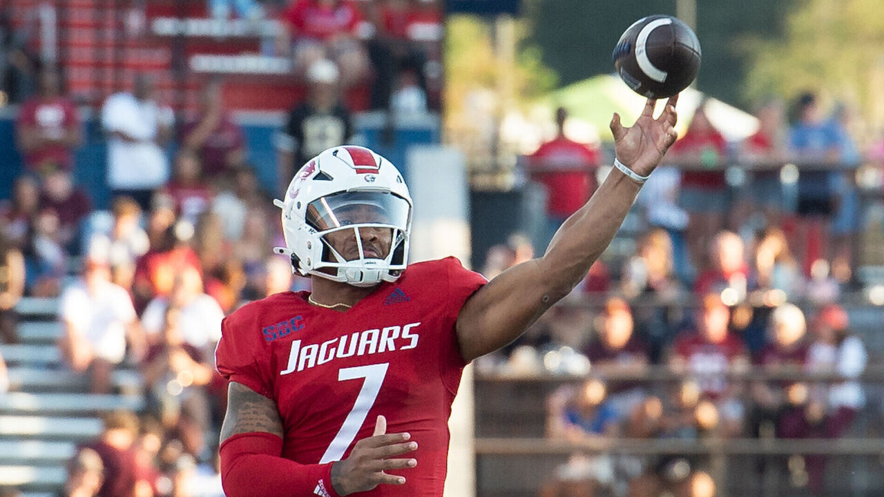 MOBILE, ALABAMA - OCTOBER 26: Quarterback Gio Lopez #7 of the South Alabama Jaguars throws a pass during their game against the Louisiana Monroe Warhawks at Hancock Whitney Stadium on October 26, 2024 in Mobile, Alabama.