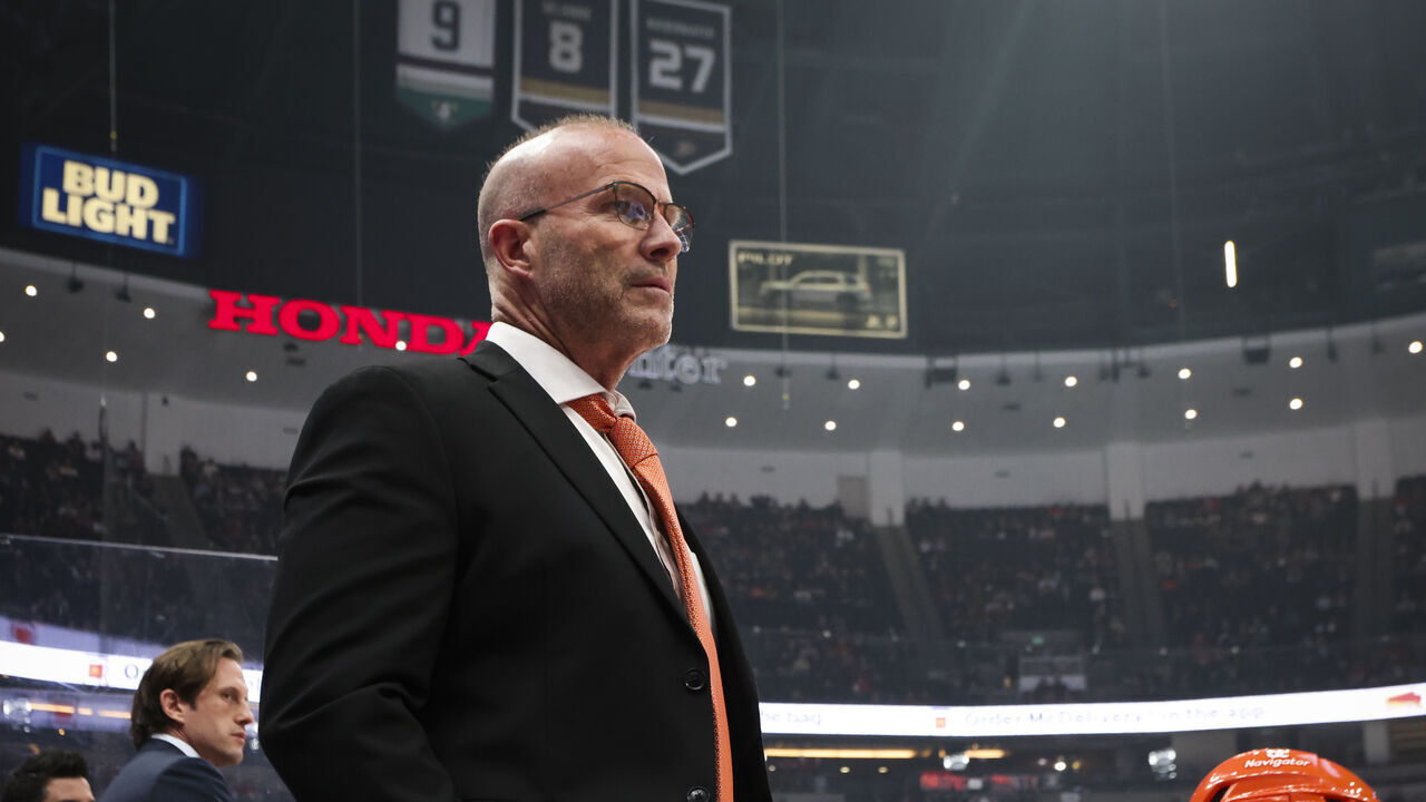 ANAHEIM, CA - APRIL 7: Head coach of the Anaheim Ducks, Greg Cronin, on the bench prior to the start of the game against the Edmonton Oilers on April 7, 2025 at Honda Center in Anaheim, California.