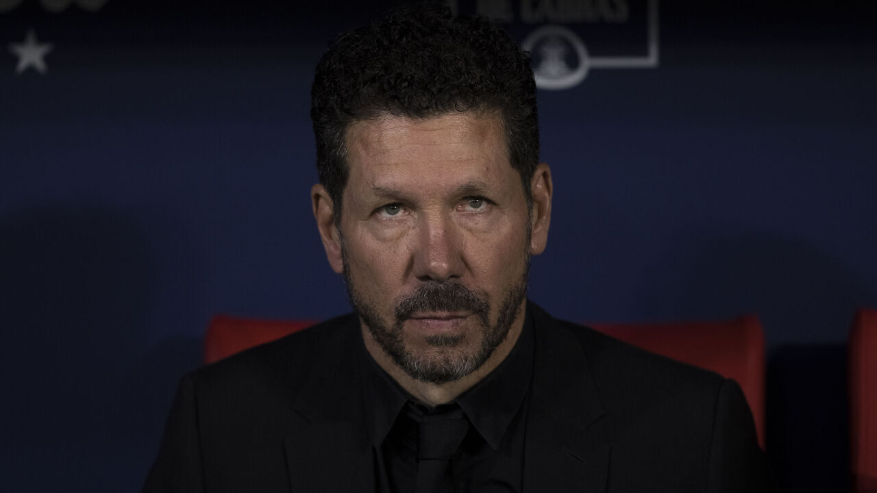Head coach of Atletico de Madrid, Diego Pablo Simeone, is present during the La Liga 2024/25 match between Atletico de Madrid and Valladolid at Riyadh Air Metropolitano Stadium in Madrid, Spain, on April 14.