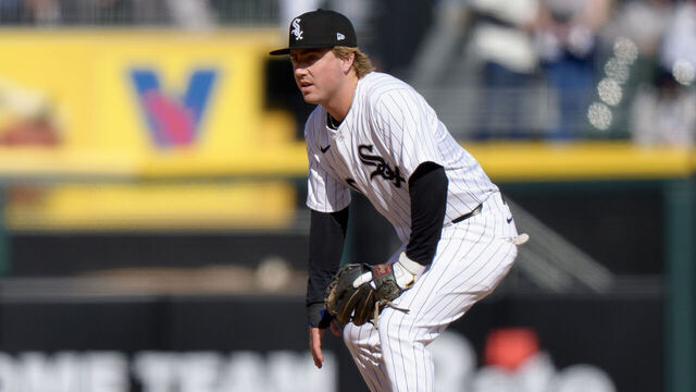 CHICAGO, ILLINOIS - APRIL 12: Chase Meidroth #10 of the Chicago White Sox plays shortstop in a game against the Boston Red Sox at Rate Field on April 12, 2025 in Chicago, Illinois.