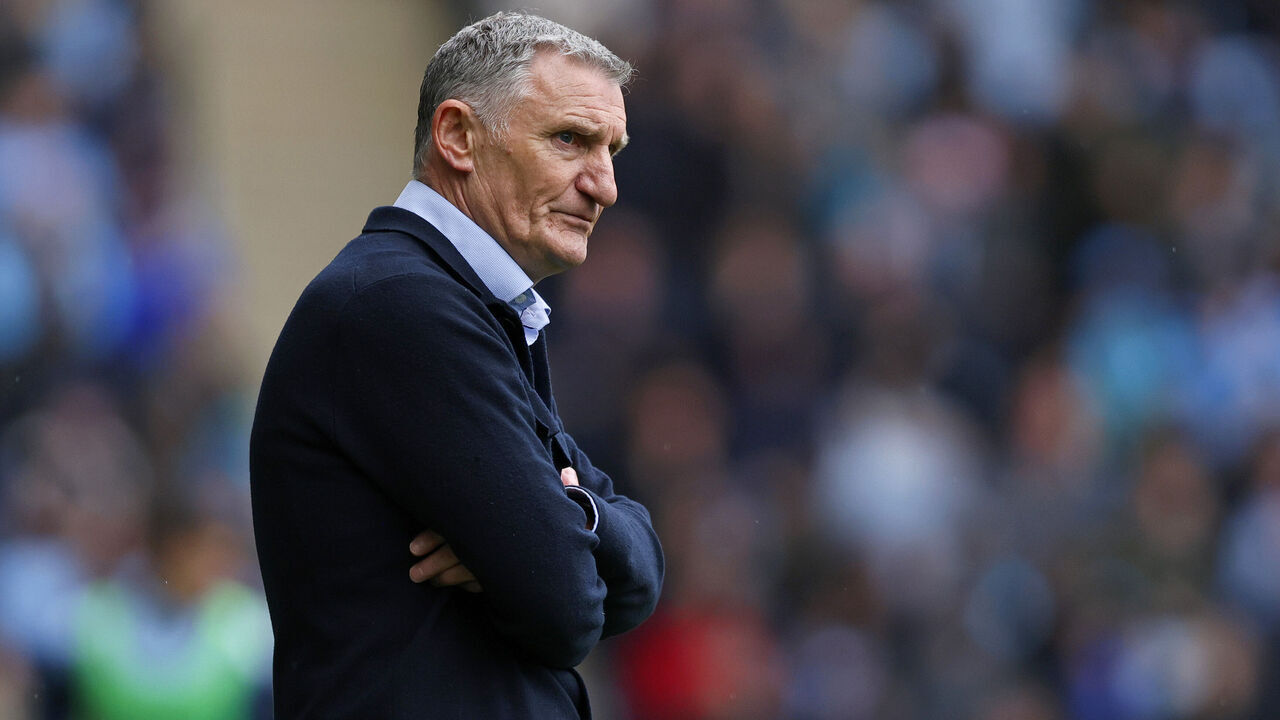 COVENTRY, ENGLAND - APRIL 18: West Bromwich Albion manager Tony Mowbray looks on during the Sky Bet Championship match between Coventry City FC and West Bromwich Albion FC at The Coventry Building Society Arena on April 18, 2025 in Coventry, England.