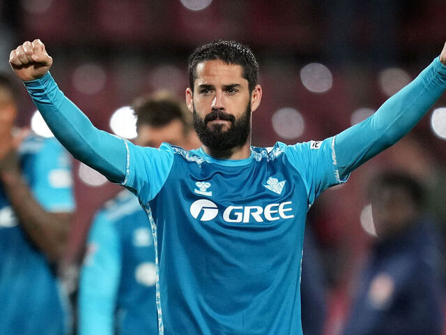 GIRONA, SPAIN - APRIL 21: Isco of Real Betis celebrates after the team's victory in the LaLiga match between Girona FC and Real Betis Balompie at Montilivi Stadium on April 21, 2025 in Girona, Spain.