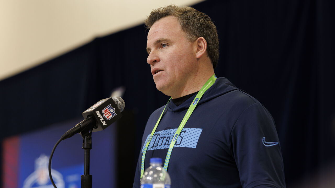INDIANAPOLIS, INDIANA - FEBRUARY 25: General manager Mike Borgonzi of the Tennessee Titans speaks at the podium during the 2025 NFL Combine at the Indiana Convention Center on February 25, 2025 in Indianapolis, Indiana.